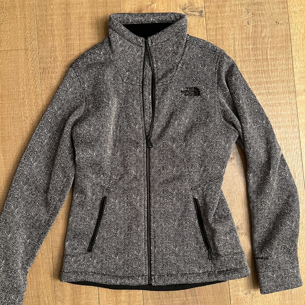 North Face Fleece Full Zip Up.  Long Sleeve Jacket size small.